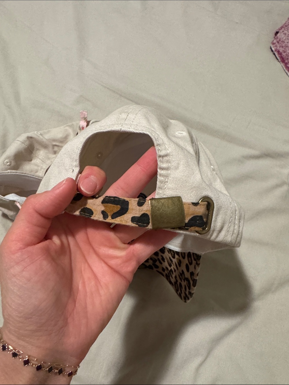 Women’s hat bundle - Picture 2 of 8